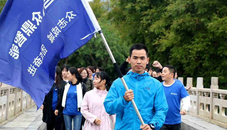 户外拓展教练
