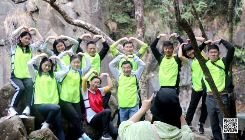 深圳马峦山团建穿越徒步线路-深圳智尚户外拓展培训公司